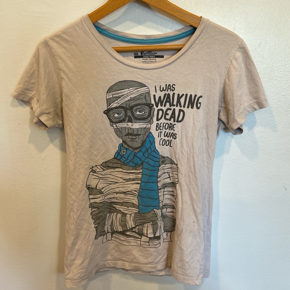 Threadless hipster mummy tee